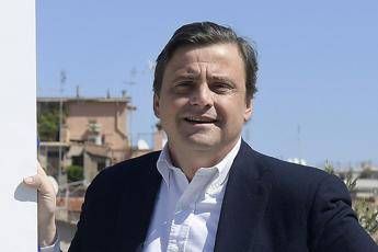 Ex Ilva, Calenda: Oggi chiamo Mittal, basta follie Ex Ilva, Calenda: Oggi chiamo Mittal, basta follie