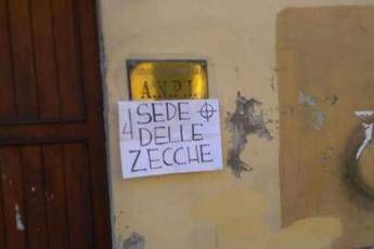 Zecche, spunta scritta contro Anpi Zecche, spunta scritta contro Anpi