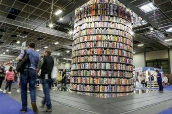 Salone libro, Altaforte presenta diffida