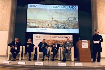 Prodotti alternativi a sigaretta riducono rischi Prodotti alternativi a sigaretta riducono rischi