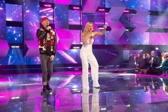 Al via 'All Together Now' con Michelle Hunziker e J-Ax Al via 'All Together Now' con Michelle Hunziker e J-Ax