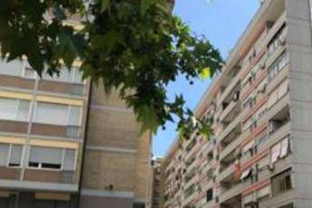 Casal Bruciato, Raggi da anziana: Stop a sfratto Casal Bruciato, Raggi da anziana: Stop a sfratto