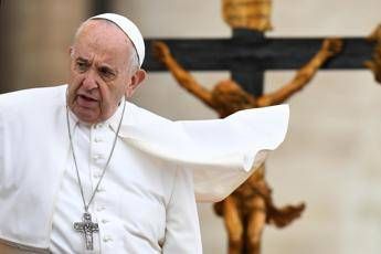 Papa: Rinasce abitudine di perseguitare ebrei, né umano né cristiano Papa: Rinasce abitudine di perseguitare ebrei, né umano né cristiano