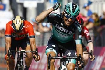 Giro, dodicesima tappa a Benedetti: Polanc nuova maglia rosa Giro, dodicesima tappa a Benedetti: Polanc nuova maglia rosa