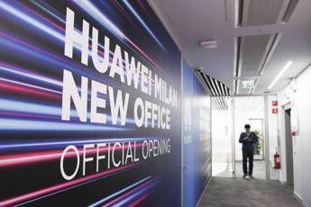 Huawei fa causa agli Usa Huawei fa causa agli Usa