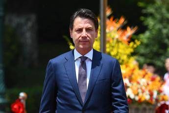 Resto se mi convincono, il monito di Conte Resto se mi convincono, il monito di Conte