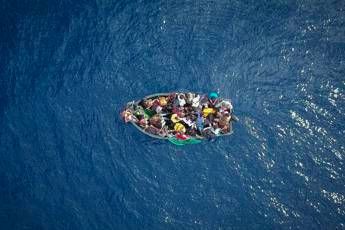 Sbarco autonomo su spiaggia ad Agrigento