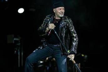 Vasco, il record di San Siro in un docu-concerto Vasco, il record di San Siro in un docu-concerto