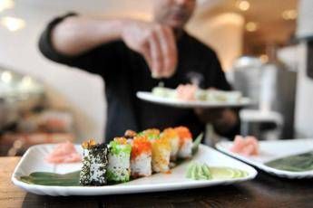 Irregolare un ristorante etnico su due Irregolare un ristorante etnico su due