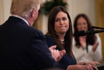 Lascia Sarah Sanders, si allunga la lista degli 'ex fedeli' a Trump Lascia Sarah Sanders, si allunga la lista degli 'ex fedeli' a Trump