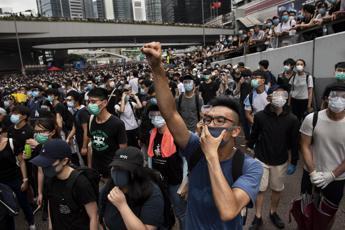 Alta tensione a Hong Kong per lo sciopero generale