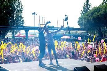 Delirio di pubblico a Mirabilandia per 'Slimefest' di Nickelodeon Delirio di pubblico a Mirabilandia per 'Slimefest' di Nickelodeon