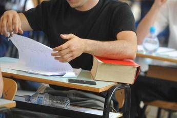 Stop a Educazione civica, slitta al prossimo anno