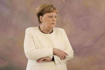 Merkel: Cina sia trasparente su genesi coronavirus Merkel: Cina sia trasparente su genesi coronavirus