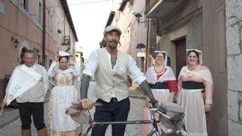 'Fai Brumotti per l’Italia', tappa nel Borgo di Orvinio 'Fai Brumotti per l’Italia', tappa nel Borgo di Orvinio