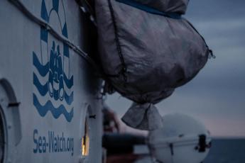 Migranti, Sea Watch: In missione dopo sei mesi di blocco