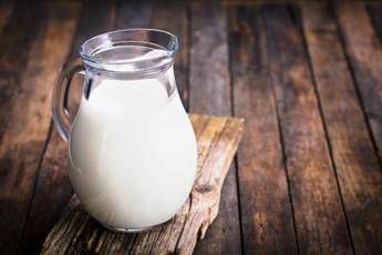 Guerra a plastica e sprechi: obiettivi Granarolo 2019-21 Guerra a plastica e sprechi: obiettivi Granarolo 2019-21