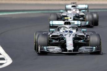 Gp Silverstone, Bottas in pole e Ferrari lontane