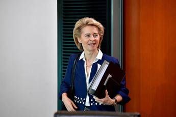 Ursula Von Der Leyen è la prima presidente donna della Commissione europea Ursula Von Der Leyen è la prima presidente donna della Commissione europea