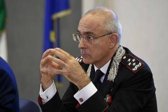 Carabinieri: comandante Nistri, 'sempre al fianco cittadini, mai chiuso un reparto da inizio Covid' Carabinieri: comandante Nistri, 'sempre al fianco cittadini, mai chiuso un reparto da inizio Covid'