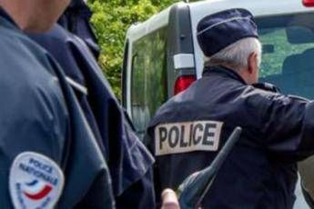 Rientra dalle vacanze in Italia, in valigia il cadavere della moglie Rientra dalle vacanze in Italia, in valigia il cadavere della moglie