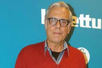 Problemi di salute, Teo Teocoli annulla lo spettacolo Problemi di salute, Teo Teocoli annulla lo spettacolo