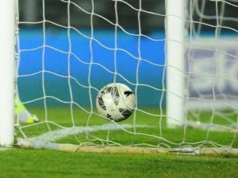 L'autogol dei tifosi del Napoli L'autogol dei tifosi del Napoli
