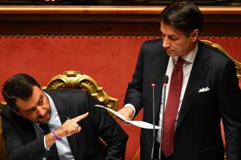 Salvini: Conte cadrà come Maria Antonietta