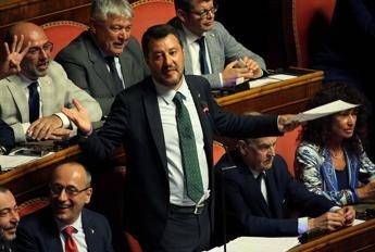 Lega ritira mozione sfiducia a Conte Lega ritira mozione sfiducia a Conte