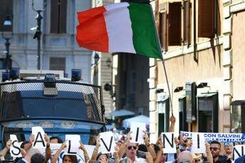 Lega precipita nei sondaggi Lega precipita nei sondaggi