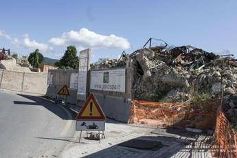 Ad Amatrice la lunga notte del ricordo Ad Amatrice la lunga notte del ricordo