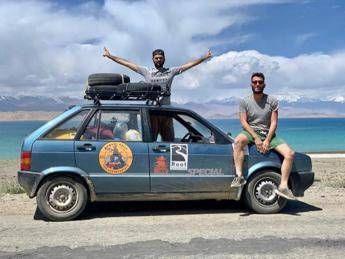 Due palermitani al Mongol Rally, 11 mila km in 25 giorni Due palermitani al Mongol Rally, 11 mila km in 25 giorni