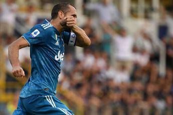 Juve, Chiellini ko: lesione al crociato e lungo stop Juve, Chiellini ko: lesione al crociato e lungo stop