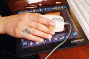 16enne finisce in video hot, indagati tre coetanei 16enne finisce in video hot, indagati tre coetanei