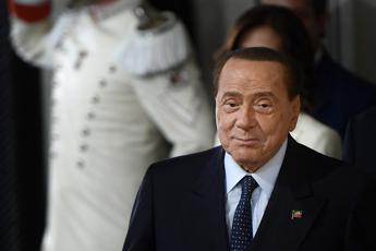 Berlusconi: Rinunciare a Mes? Idea stravagante