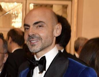 Capodanno, Enzo Miccio e la festa in casa: No tute e ciabatte Capodanno, Enzo Miccio e la festa in casa: No tute e ciabatte