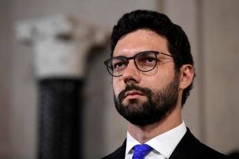 Lapsus D'Uva rivolto alla Lega: Per quale mojito l'avete fatto? Lapsus D'Uva rivolto alla Lega: Per quale mojito l'avete fatto?
