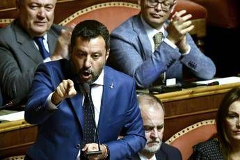 Mes, Salvini a Conte: Si vergogni Mes, Salvini a Conte: Si vergogni