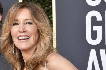 Scandalo college, Felicity Huffman andrà in prigione Scandalo college, Felicity Huffman andrà in prigione