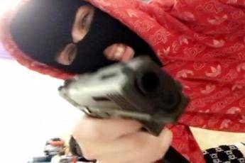Carabiniere ucciso, droga e armi nelle foto degli americani Carabiniere ucciso, droga e armi nelle foto degli americani