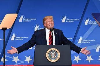 Stati Uniti: Trump silura un suo importante consigliere Stati Uniti: Trump silura un suo importante consigliere