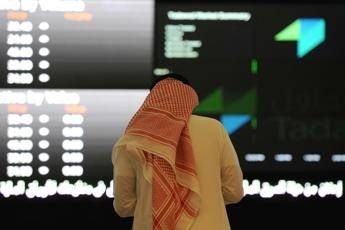Attacco al petrolio saudita, produzione dimezzata Attacco al petrolio saudita, produzione dimezzata