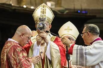 Si ripete il miracolo di San Gennaro, il sangue è sciolto Si ripete il miracolo di San Gennaro, il sangue è sciolto