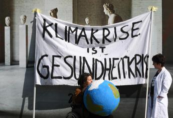 Germania, 'pacchetto clima' da oltre 50 miliardi