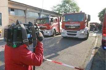 Milano, esplode fabbrica di cannabis: 3 feriti Milano, esplode fabbrica di cannabis: 3 feriti