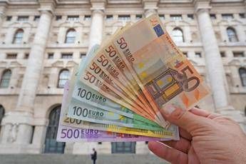Simest, da oggi finanziamenti anche per progetti all'interno dell'Ue Simest, da oggi finanziamenti anche per progetti all'interno dell'Ue