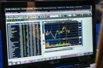 Segno meno per il Ftse Mib, petrolio penalizza energetici Segno meno per il Ftse Mib, petrolio penalizza energetici