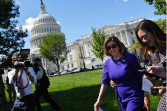 Pelosi: Indagine di impeachment per Trump Pelosi: Indagine di impeachment per Trump