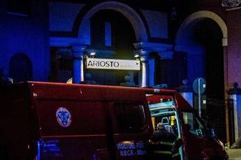 Milano, crolla controsoffitto del cinema: due feriti Milano, crolla controsoffitto del cinema: due feriti