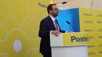 Patuanelli: Apertura ufficio postale dell'Aquila positiva ma non basta Patuanelli: Apertura ufficio postale dell'Aquila positiva ma non basta